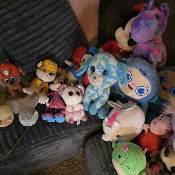 Colorful Plush Toy Collection - Picture 7 of 9